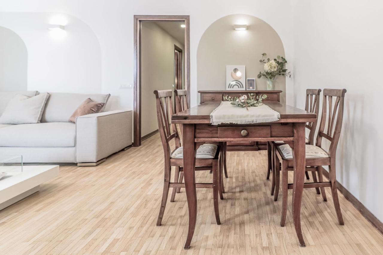 Stunning View Lakeside Apartment - Larihome A11 Gravedona Exterior foto